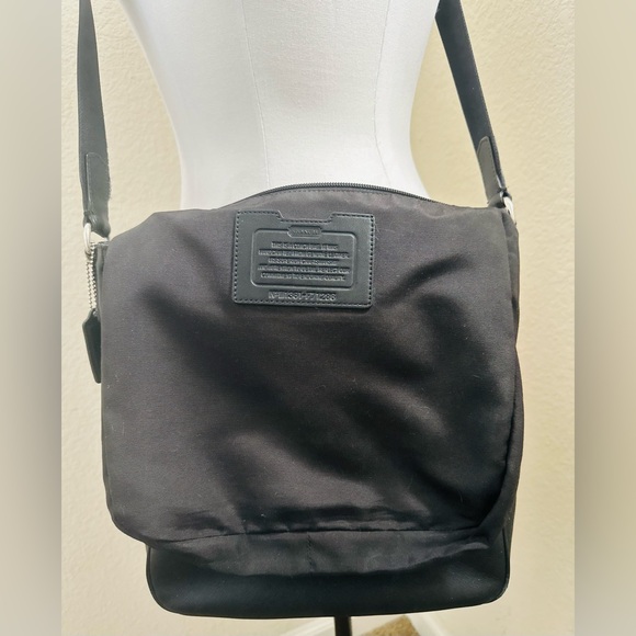 Coach Lexington Saffiano Messenger Bag - Picture 4 of 12